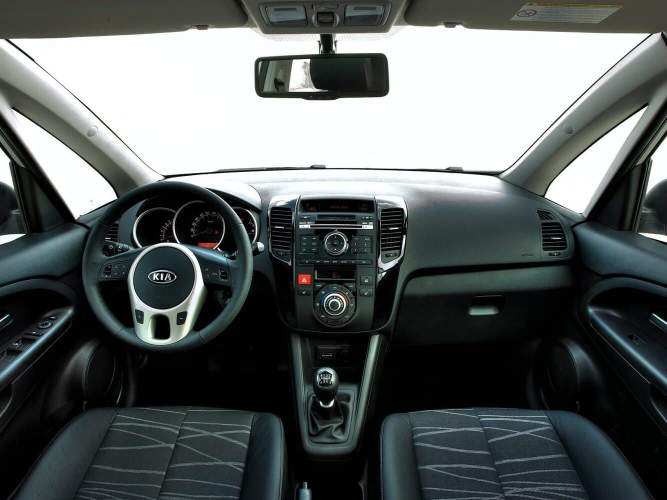 Kia Venga I Компактвэн, фото 6