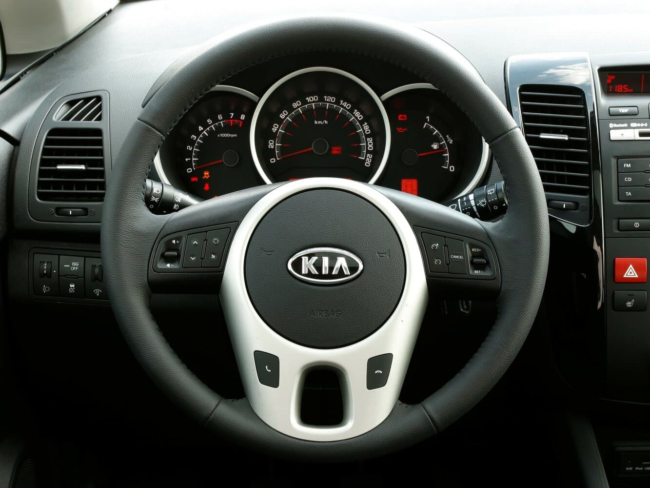 Kia Venga I Компактвэн, фото 9
