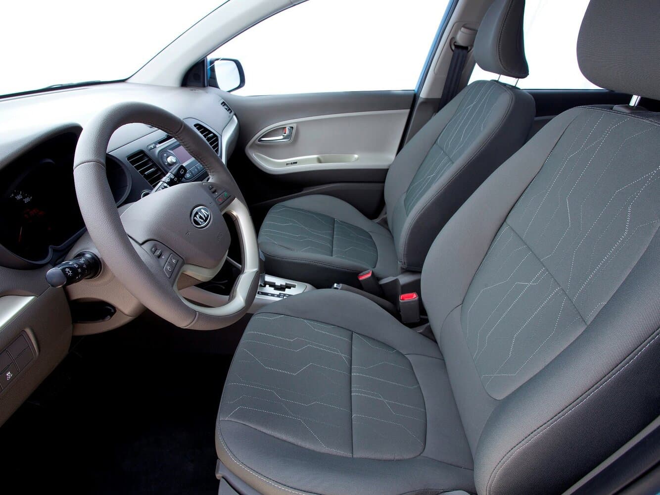 Kia Picanto II Хэтчбек 3 дв., фото 11