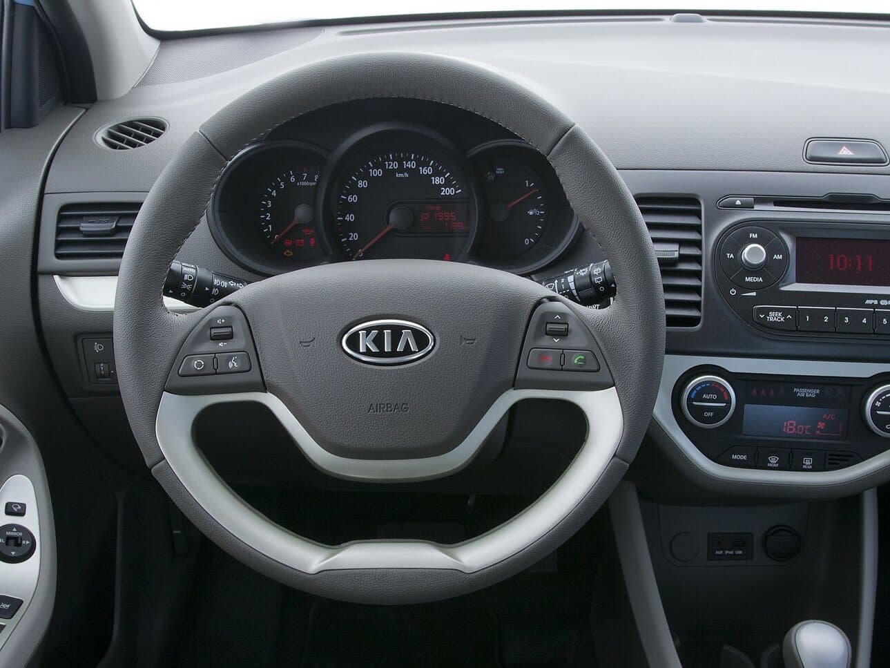 Kia Picanto II Хэтчбек 3 дв., фото 9