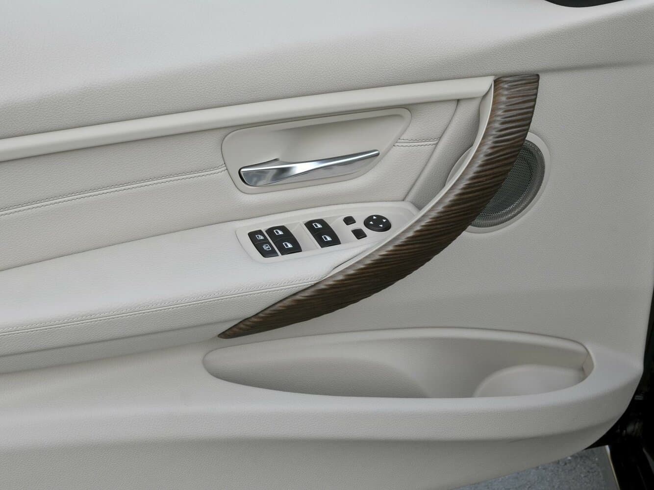 BMW 3 series VI (F3x) Седан, фото 8