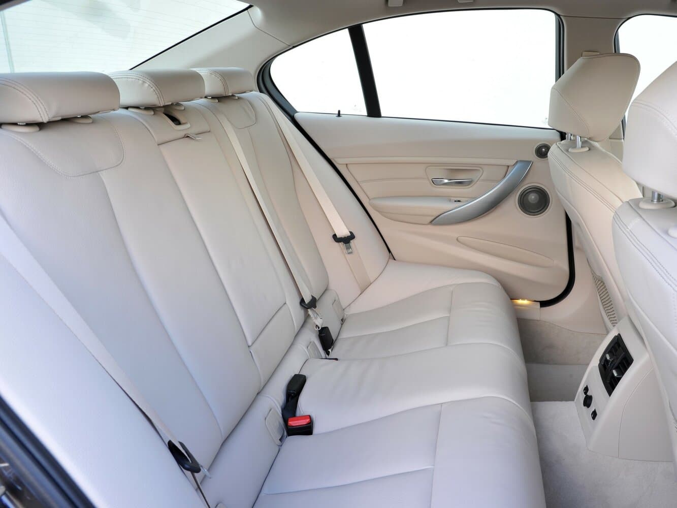 BMW 3 series VI (F3x) Седан, фото 12