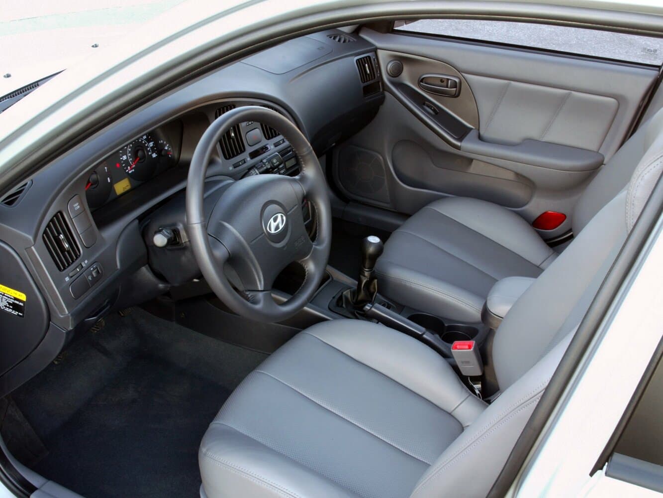 Hyundai Elantra III (XD2) Рестайлинг Лифтбек, фото 5