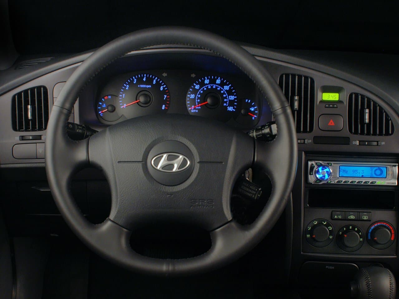 Hyundai Elantra III (XD2) Рестайлинг Лифтбек, фото 4