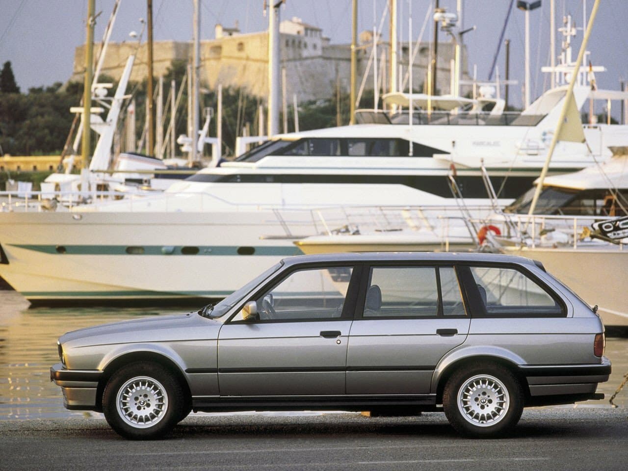 BMW 3 series II (E30) Универсал 5 дв., фото 2