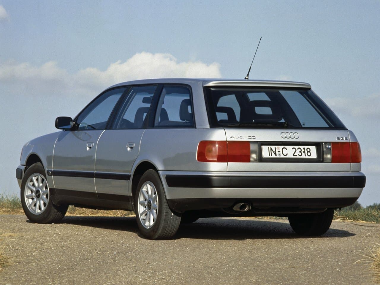 Audi 100