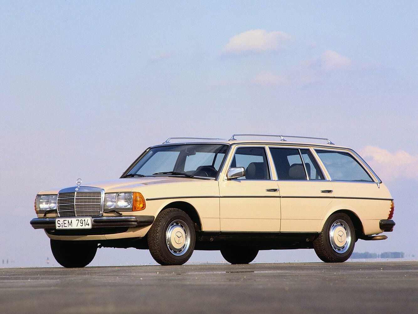 Mercedes-Benz W123  Универсал 5 дв.