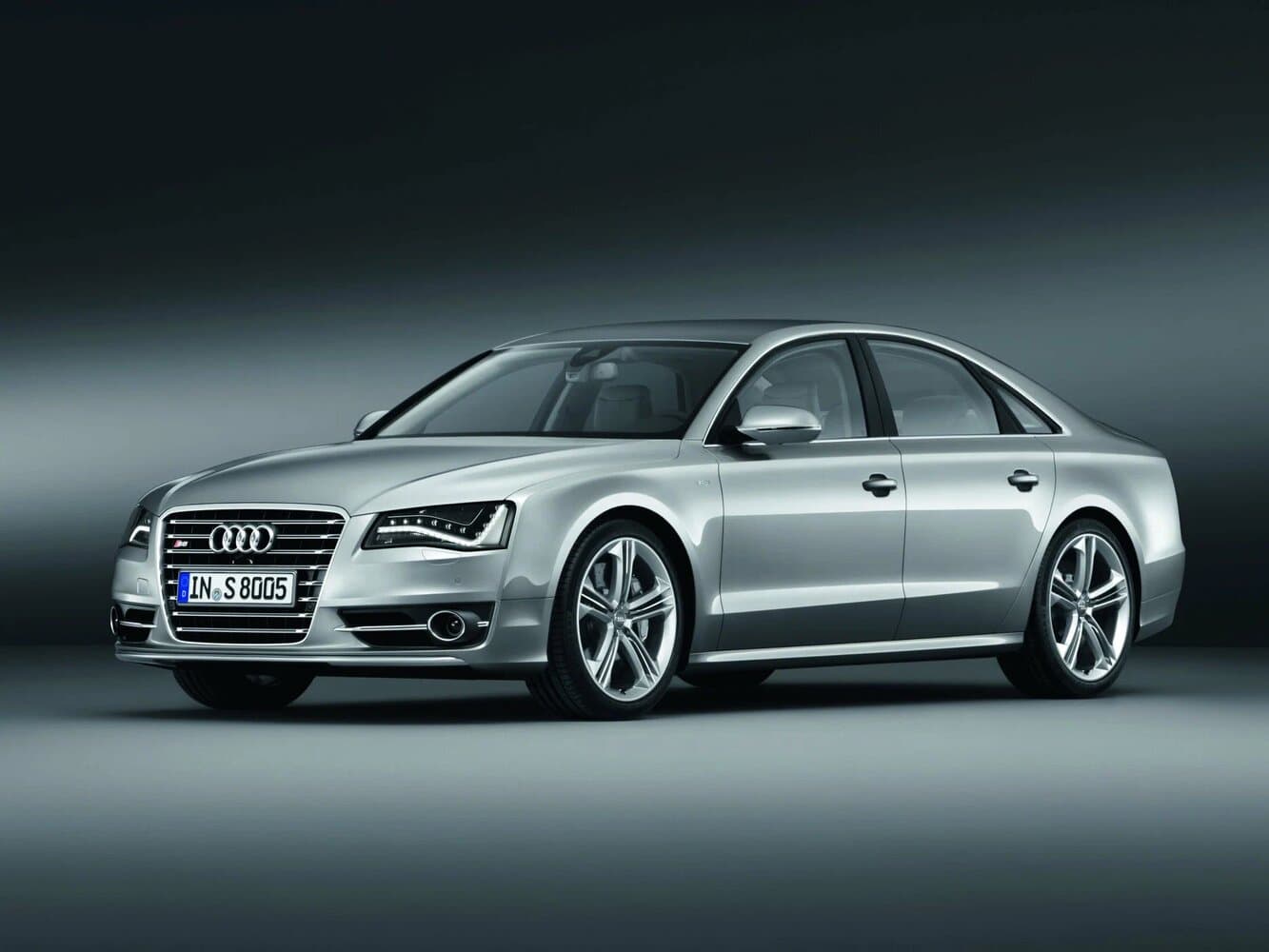 Audi S8