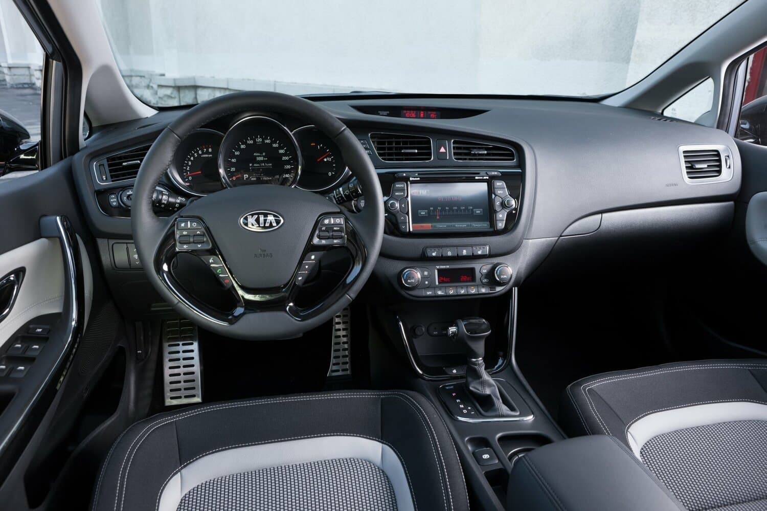 Kia Ceed II Хэтчбек 5 дв., фото 6