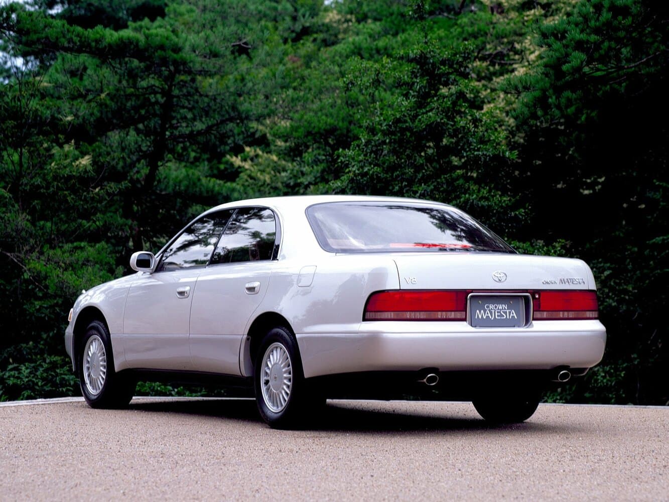 Toyota Crown Majesta I (S140) Седан, фото 2
