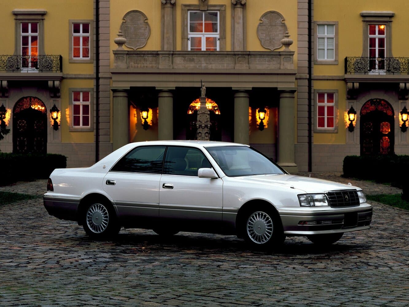 Toyota Crown X (S150)