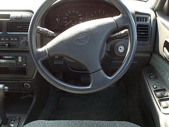 Toyota Vista III (V30) Седан-хардтоп, фото 5