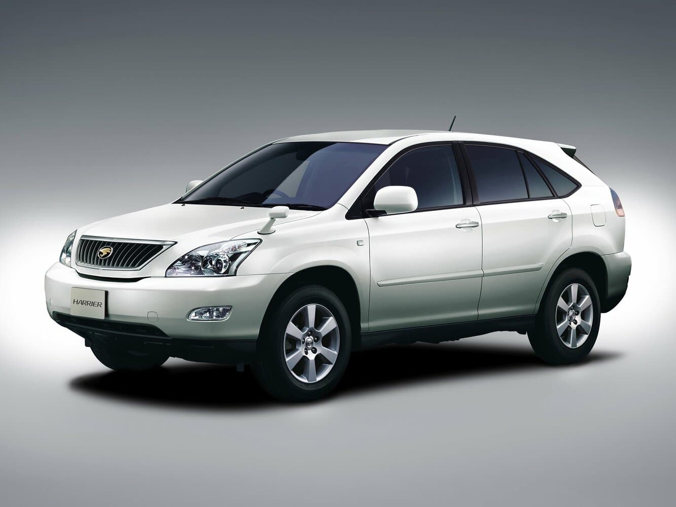 Toyota Harrier II (XU30)