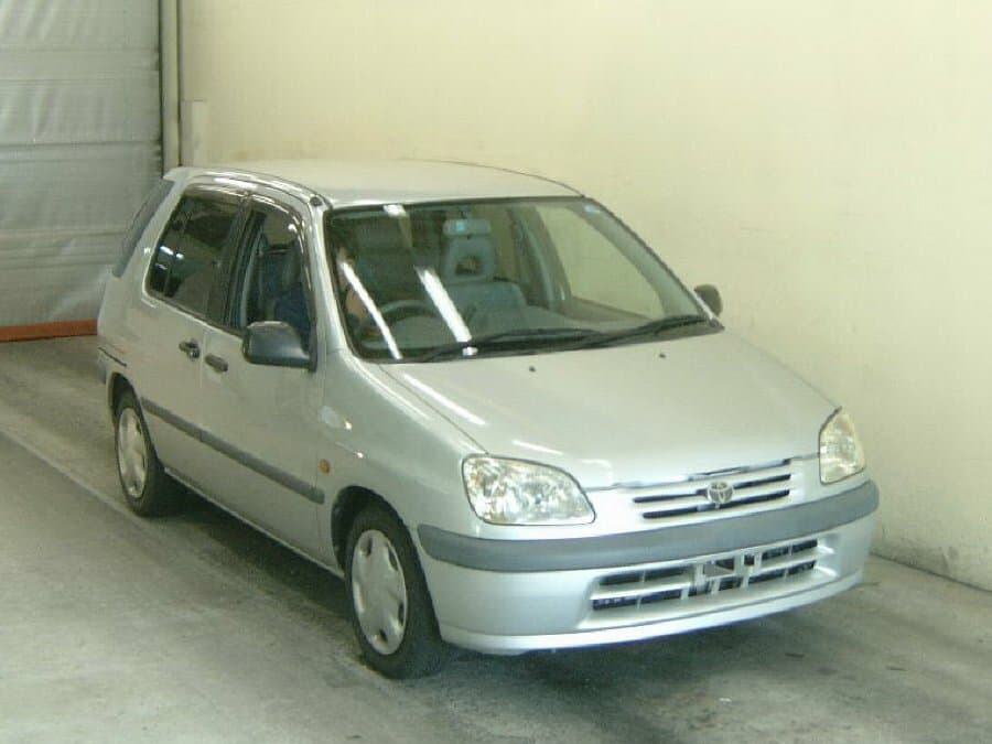 Toyota Raum I