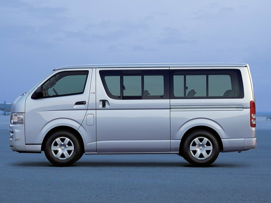 Toyota HiAce H200 Минивэн, фото 2