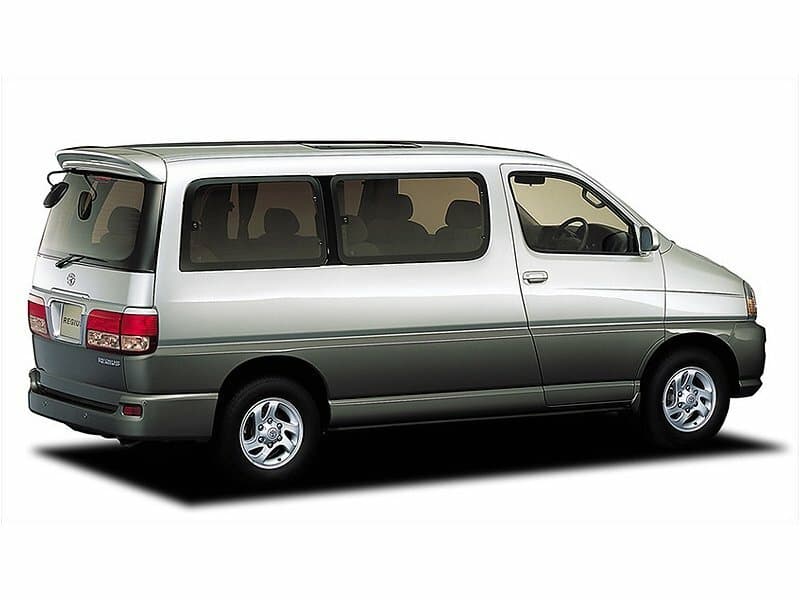 Toyota Regius I Рестайлинг Минивэн, фото 2