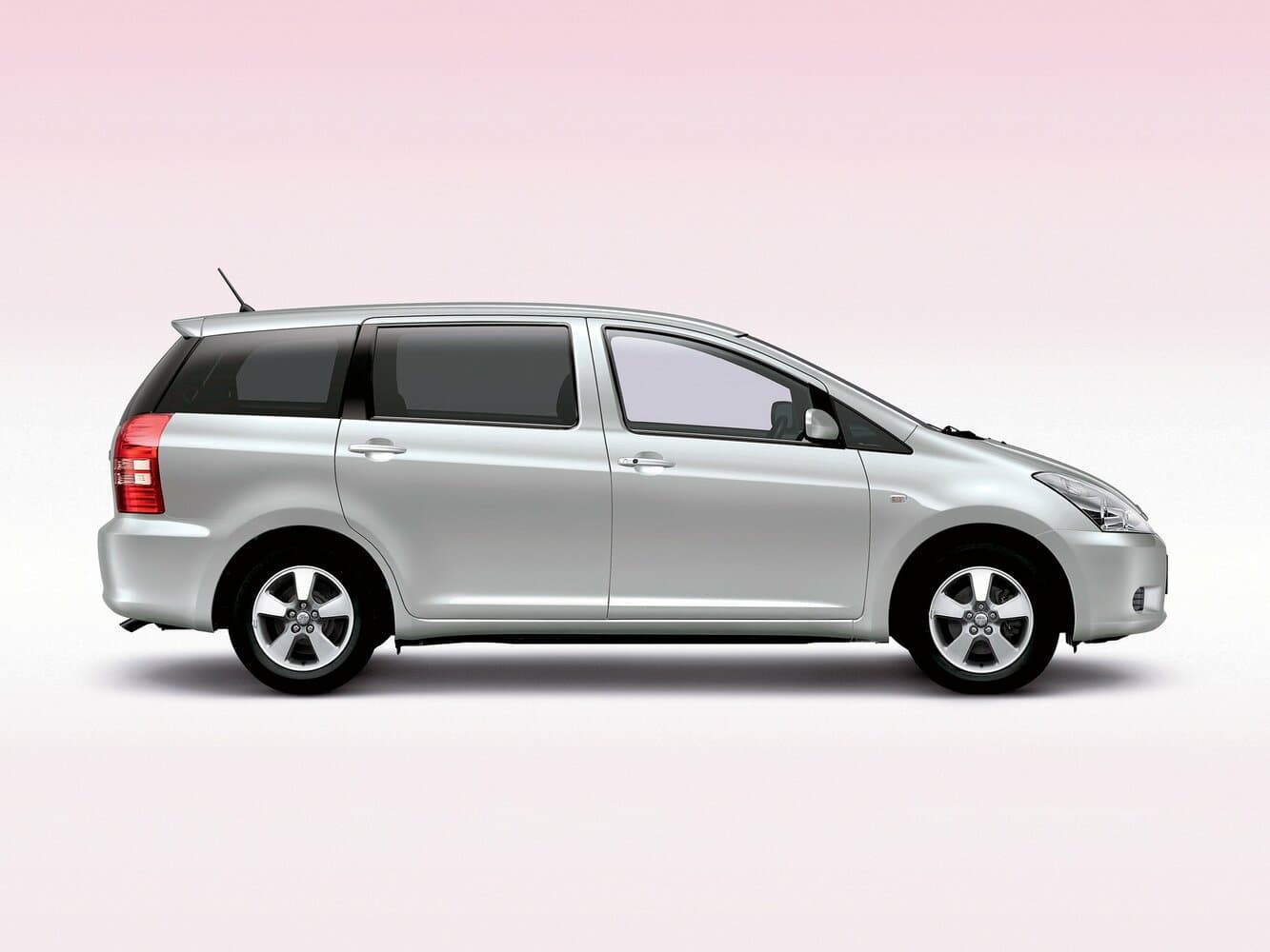 Toyota Wish I Компактвэн, фото 2