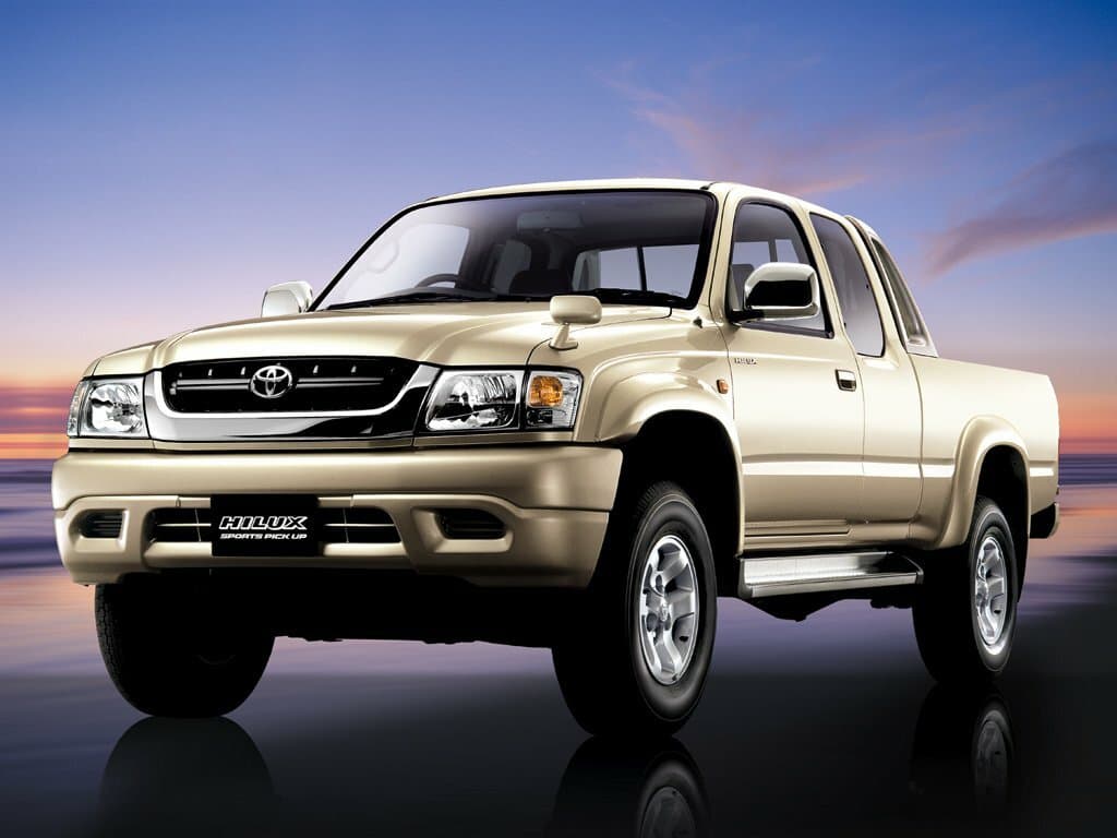 Toyota Hilux VI Рестайлинг Пикап Полуторная кабина Xtra Cab