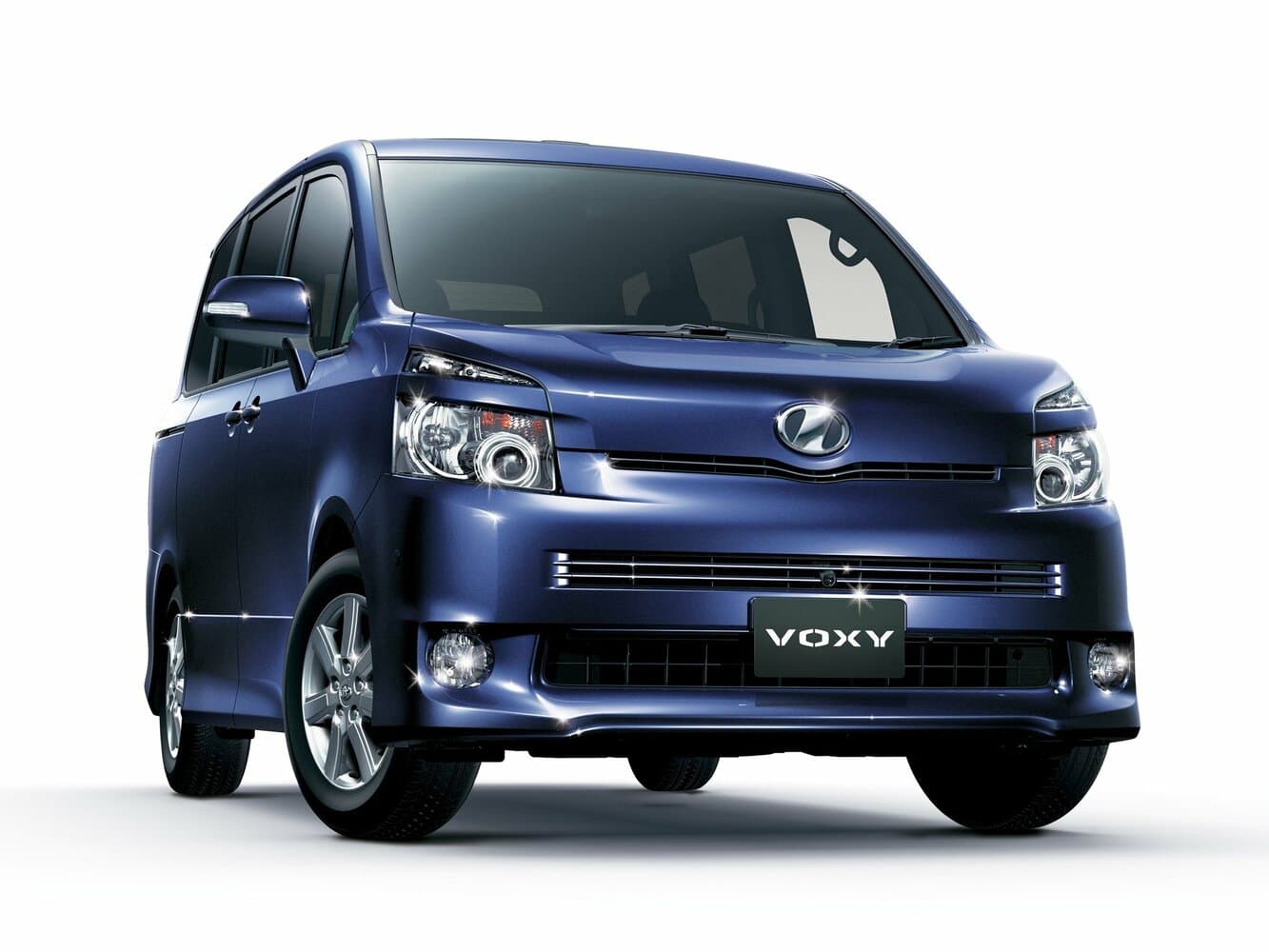 Toyota Voxy II (R70) Минивэн, фото 2