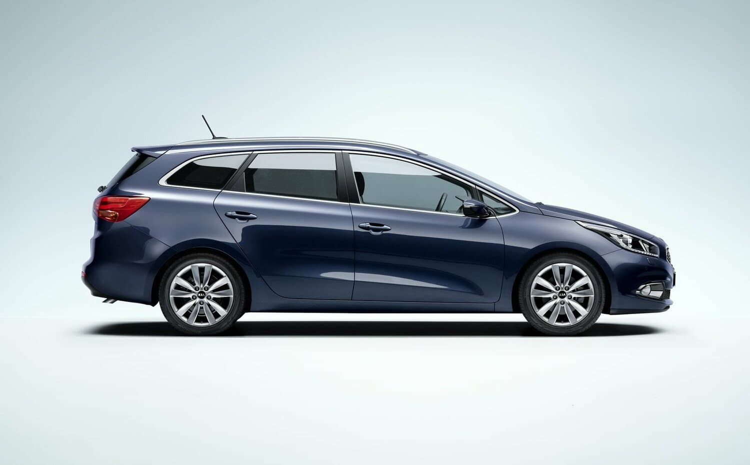 Kia Ceed II Универсал 5 дв., фото 2