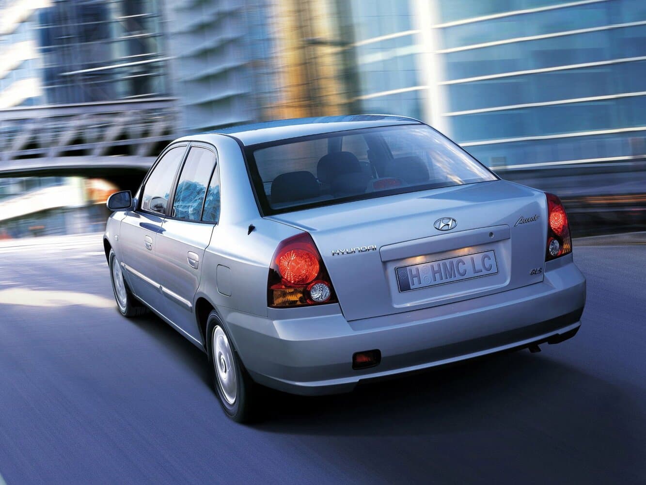 Hyundai Accent II Рестайлинг Седан, фото 5