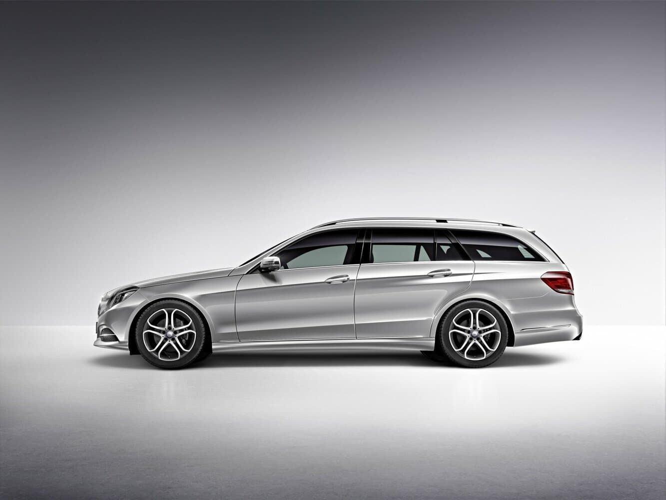 Mercedes-Benz E-Class IV (W212, S212, C207) Рестайлинг Универсал 5 дв., фото 2
