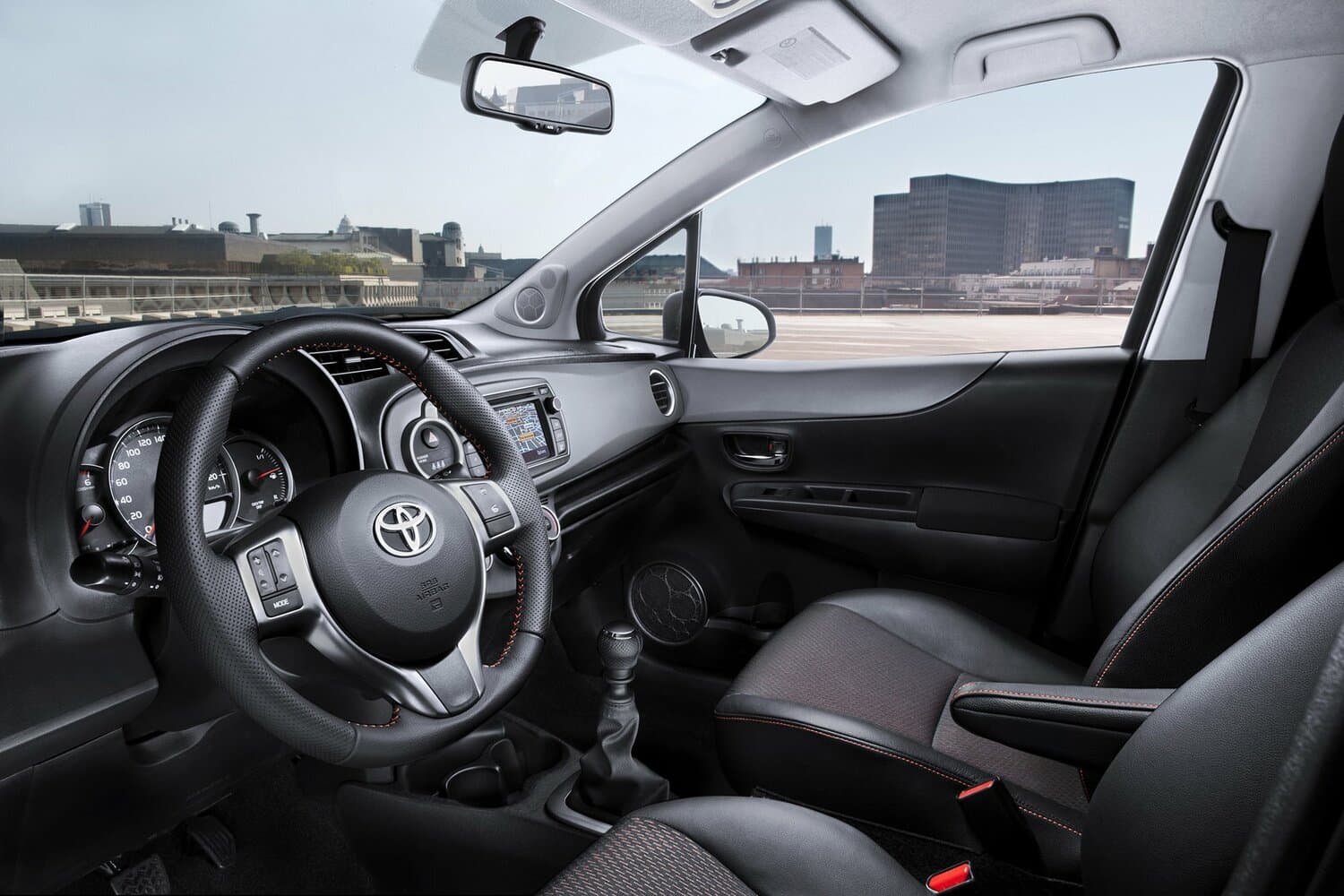 Toyota Yaris III Хэтчбек 5 дв., фото 8