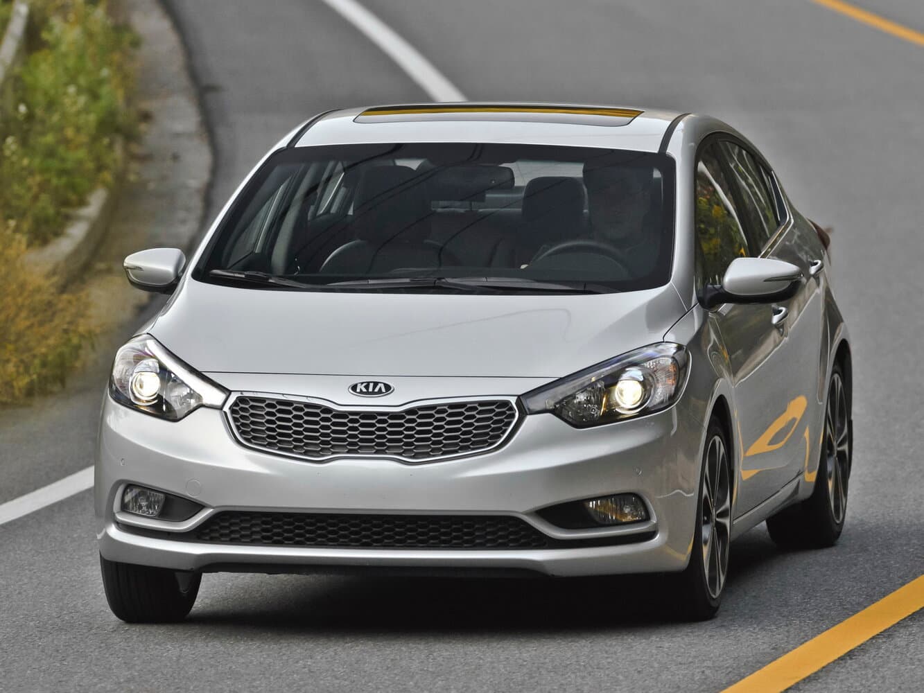 Kia Cerato III Седан, фото 3
