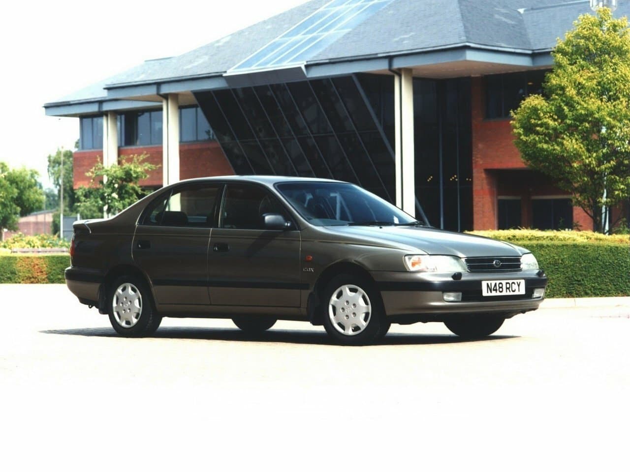 Toyota Carina E