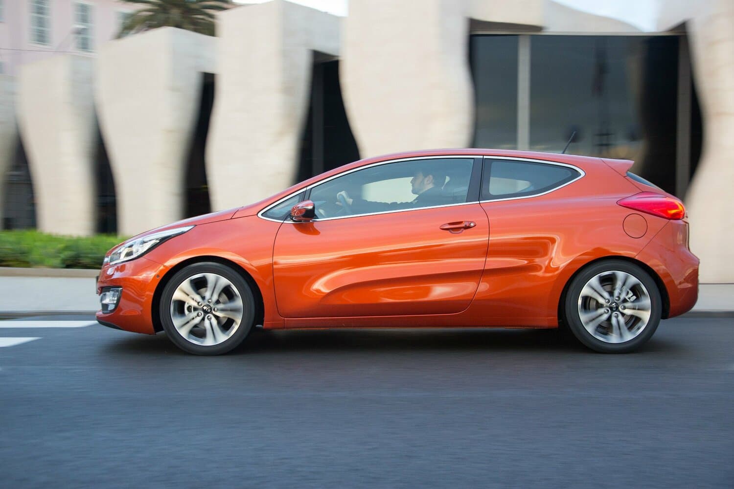Kia Ceed II Хэтчбек 3 дв., фото 2