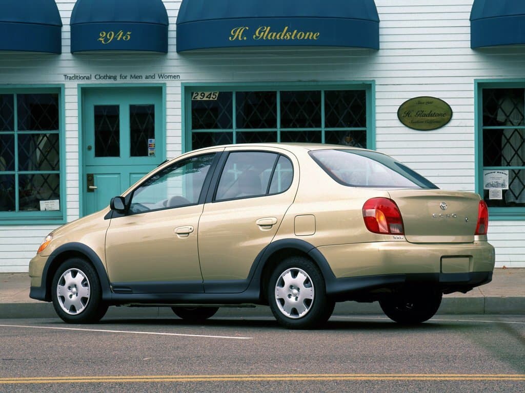 Toyota Echo  Седан, фото 3