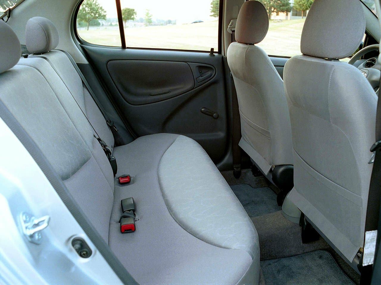Toyota Echo  Седан, фото 6