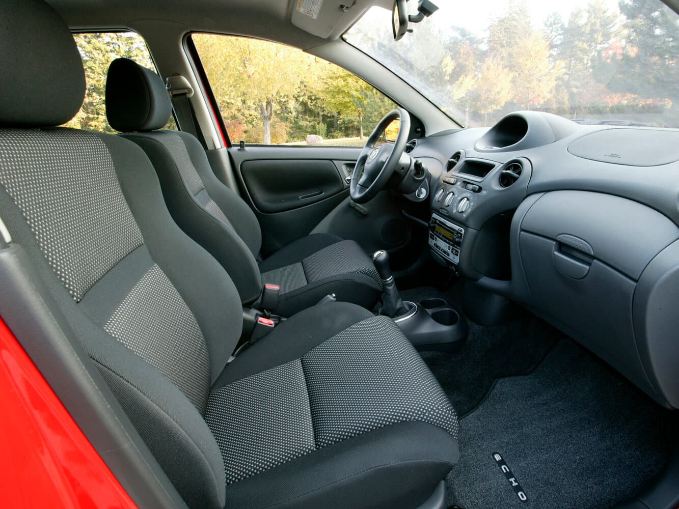 Toyota Echo  Хэтчбек 5 дв., фото 7