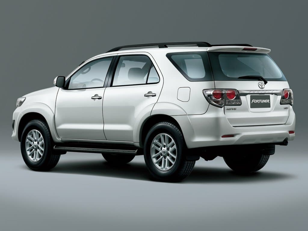 Toyota Fortuner I Внедорожник 5 дв., фото 2