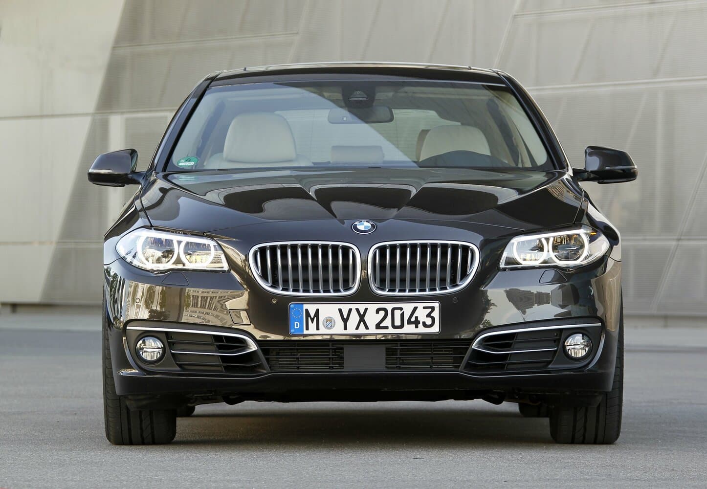 BMW 5 series VI (F10/F11/F07) Рестайлинг Универсал 5 дв., фото 3