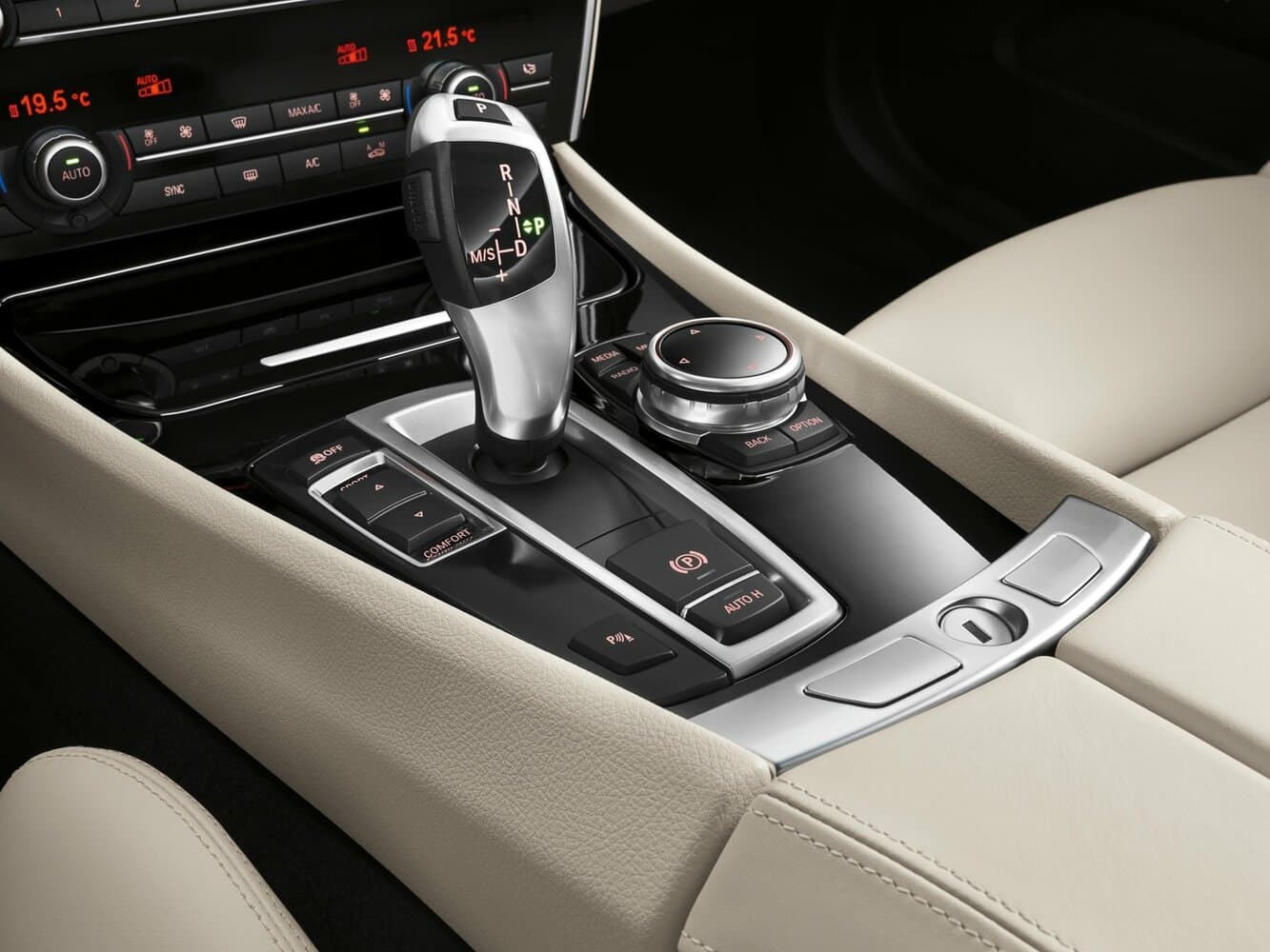 BMW 5 series VI (F10/F11/F07) Рестайлинг Лифтбек Gran Turismo, фото 13