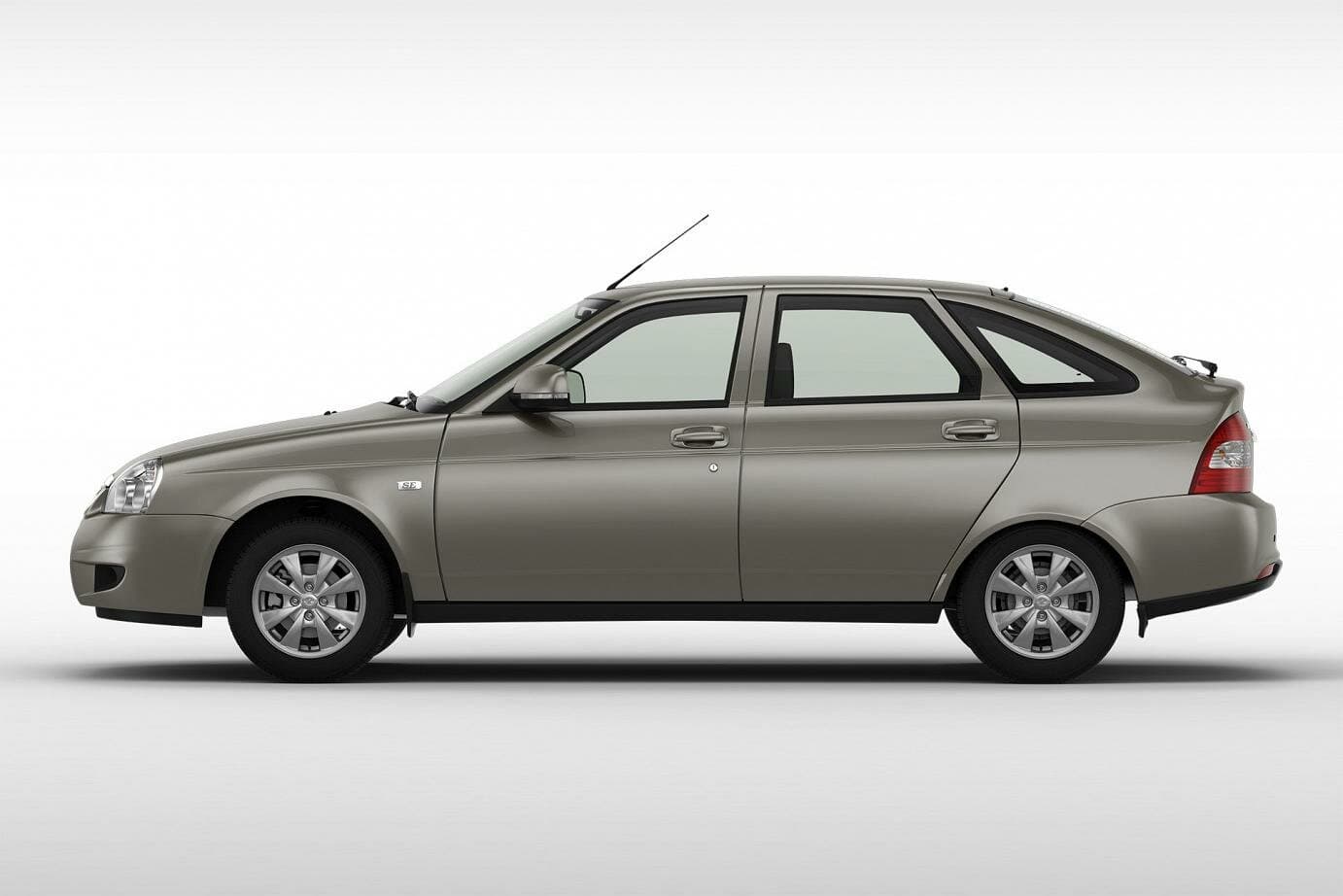 Lada (ВАЗ) Priora I Рестайлинг Хэтчбек 5 дв., фото 2