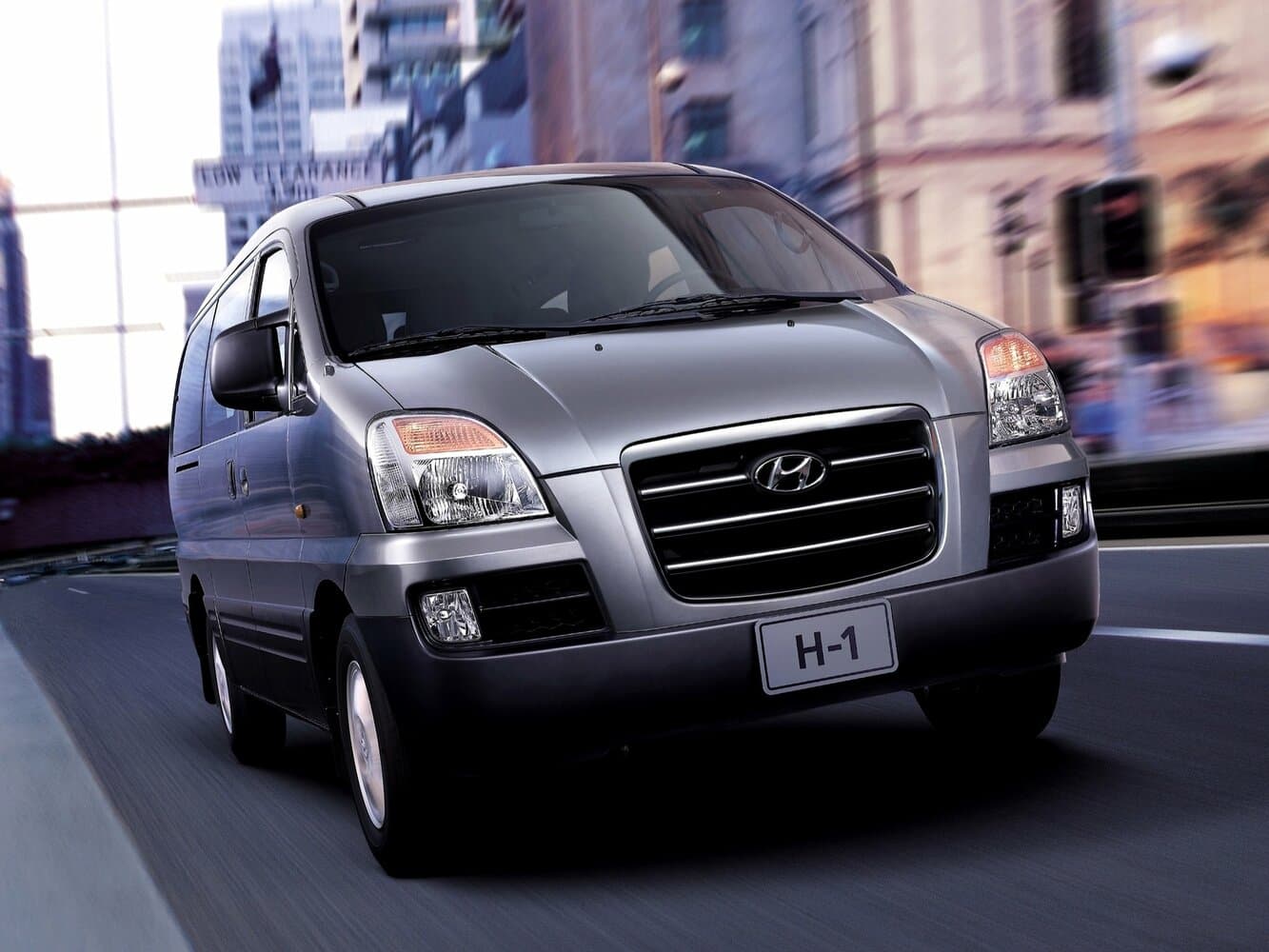 Hyundai H-1 I Рестайлинг Минивэн, фото 2