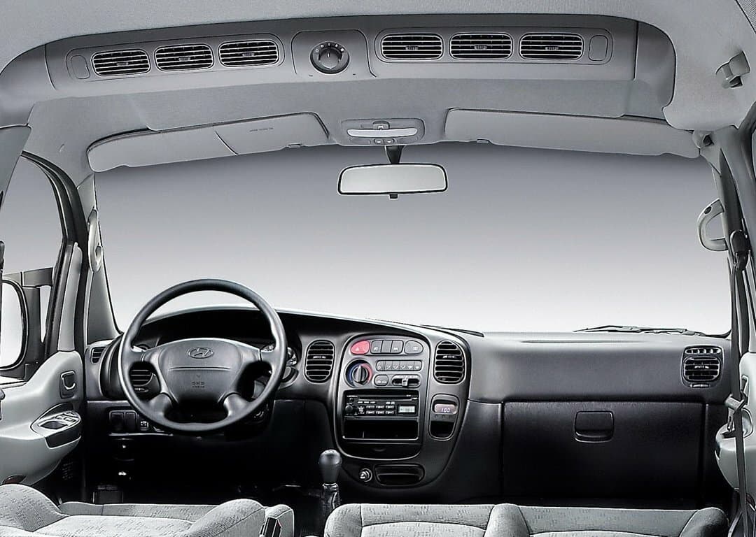 Hyundai H-1 I Рестайлинг Минивэн, фото 3