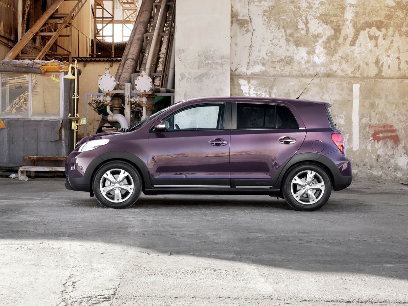 Toyota Urban Cruiser I Хэтчбек 5 дв., фото 2