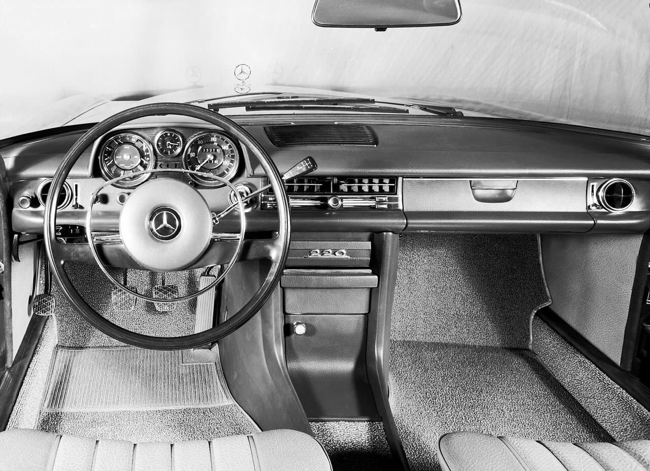 Mercedes-Benz W115 Седан, фото 4