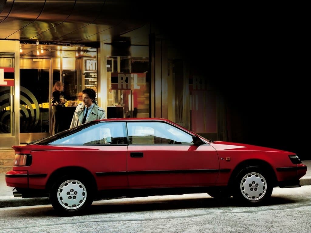 Toyota Celica IV (T160) Лифтбек, фото 2