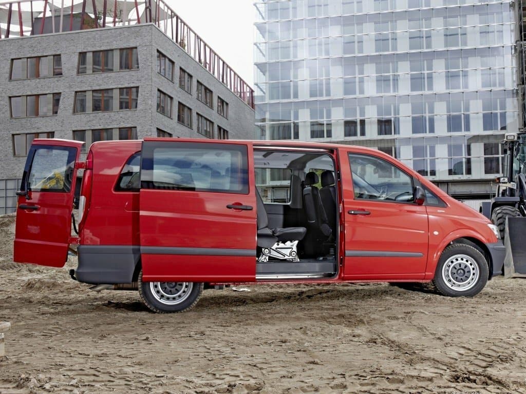 Mercedes-Benz Vito II (W639) Рестайлинг Минивэн L1, фото 2
