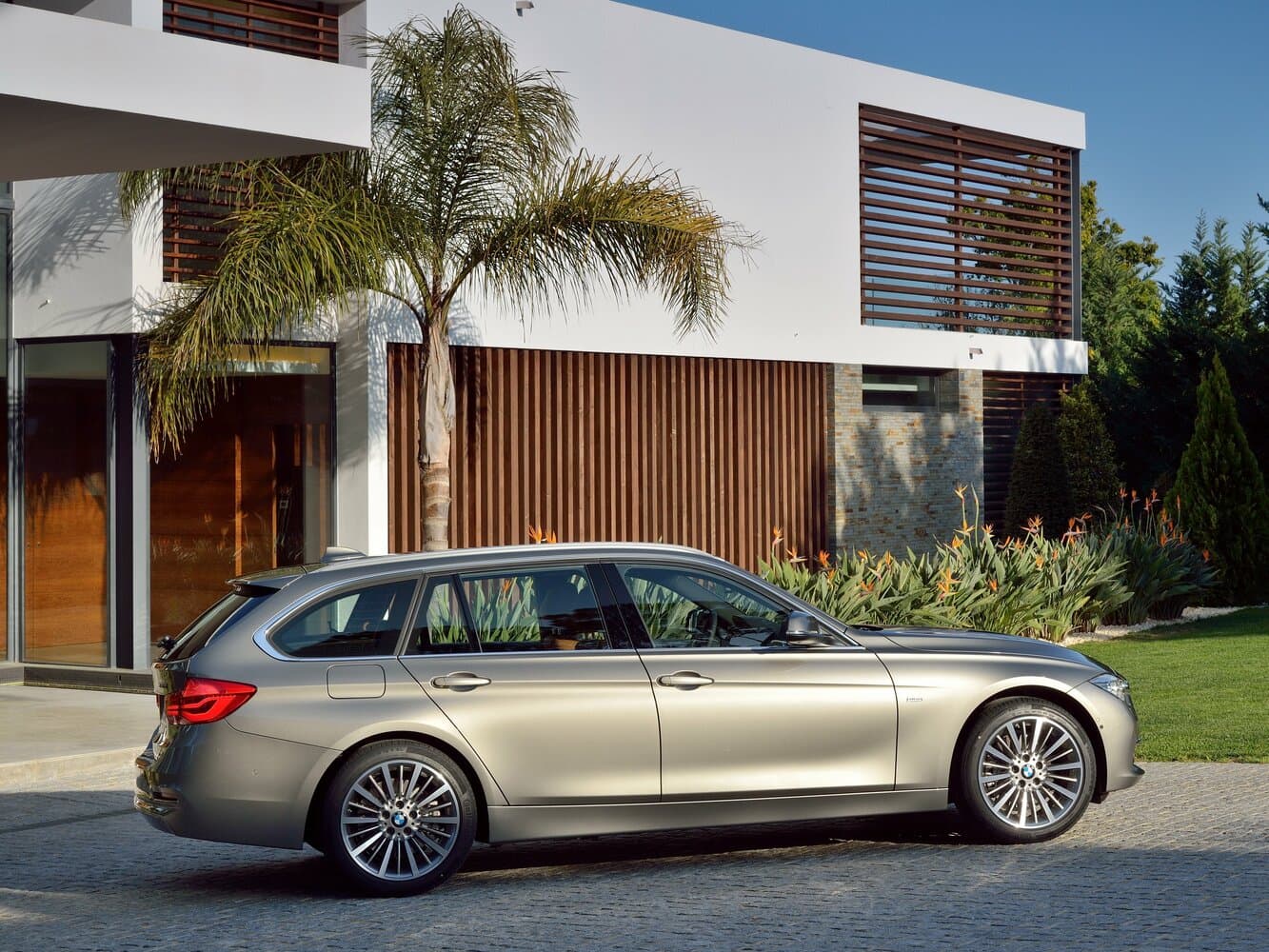 BMW 3 series VI (F3x) Рестайлинг Универсал 5 дв., фото 2