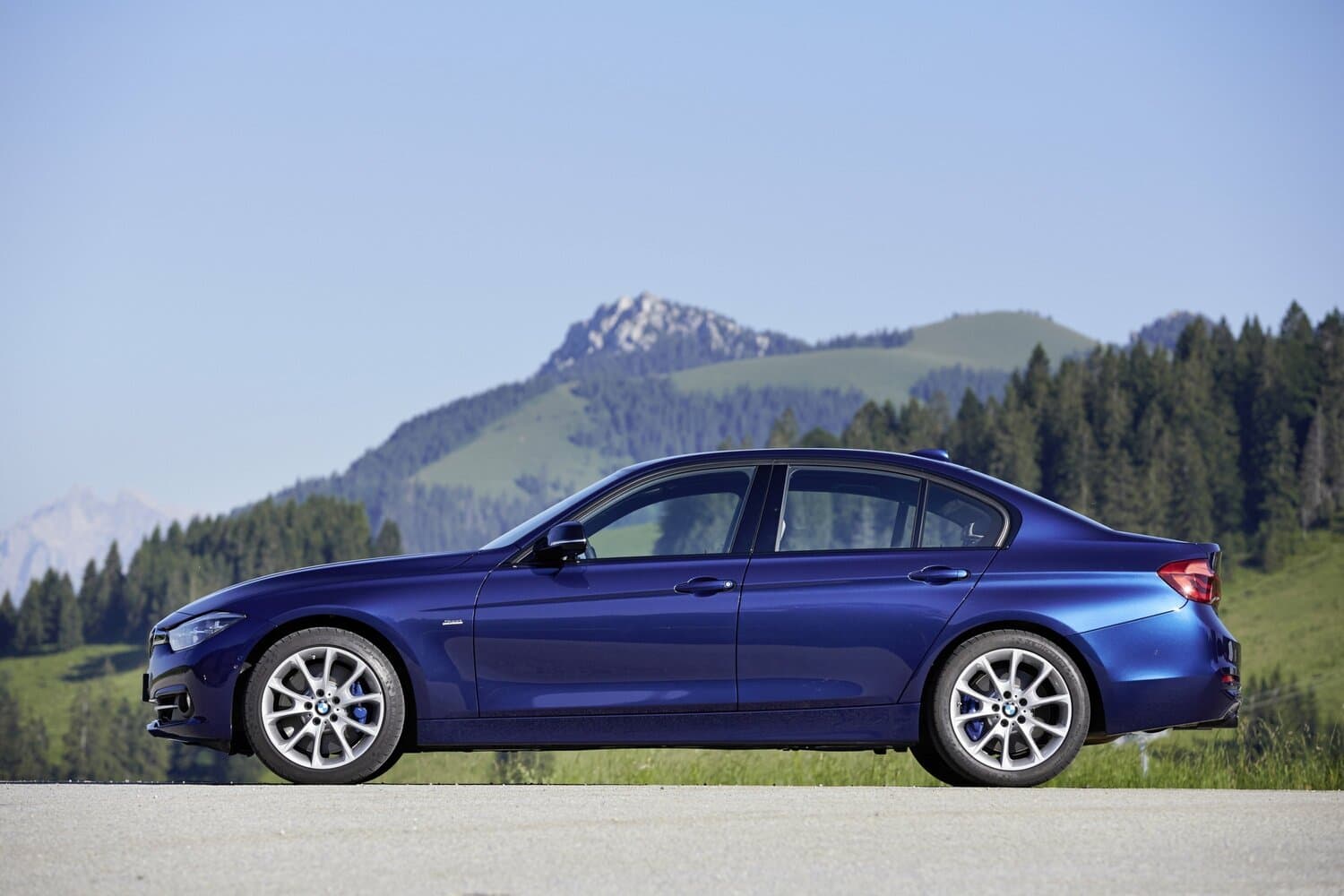 BMW 3 series VI (F3x) Рестайлинг Седан, фото 2