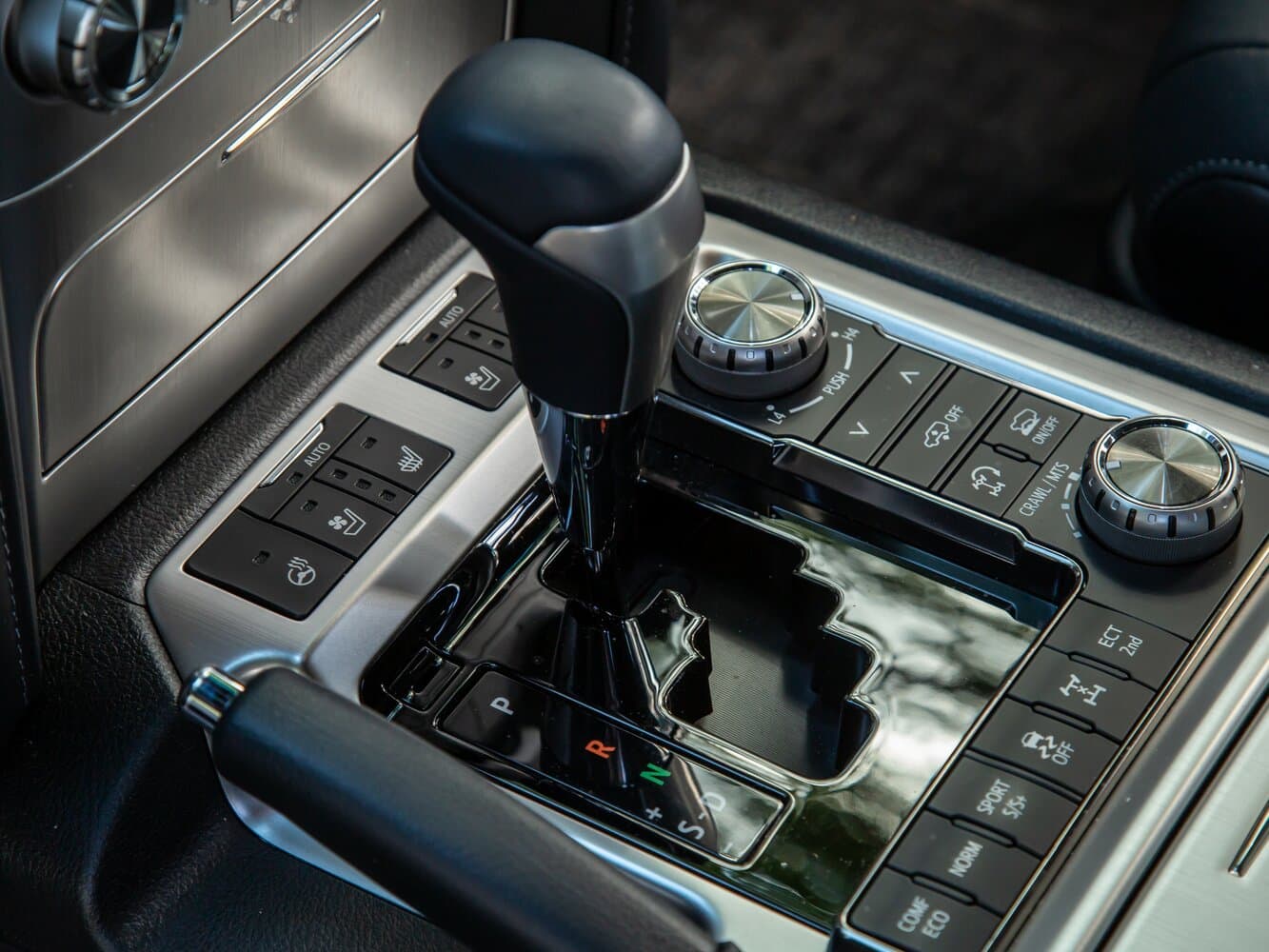 Toyota Land Cruiser 200 Series Рестайлинг 2 Внедорожник 5 дв., фото 32