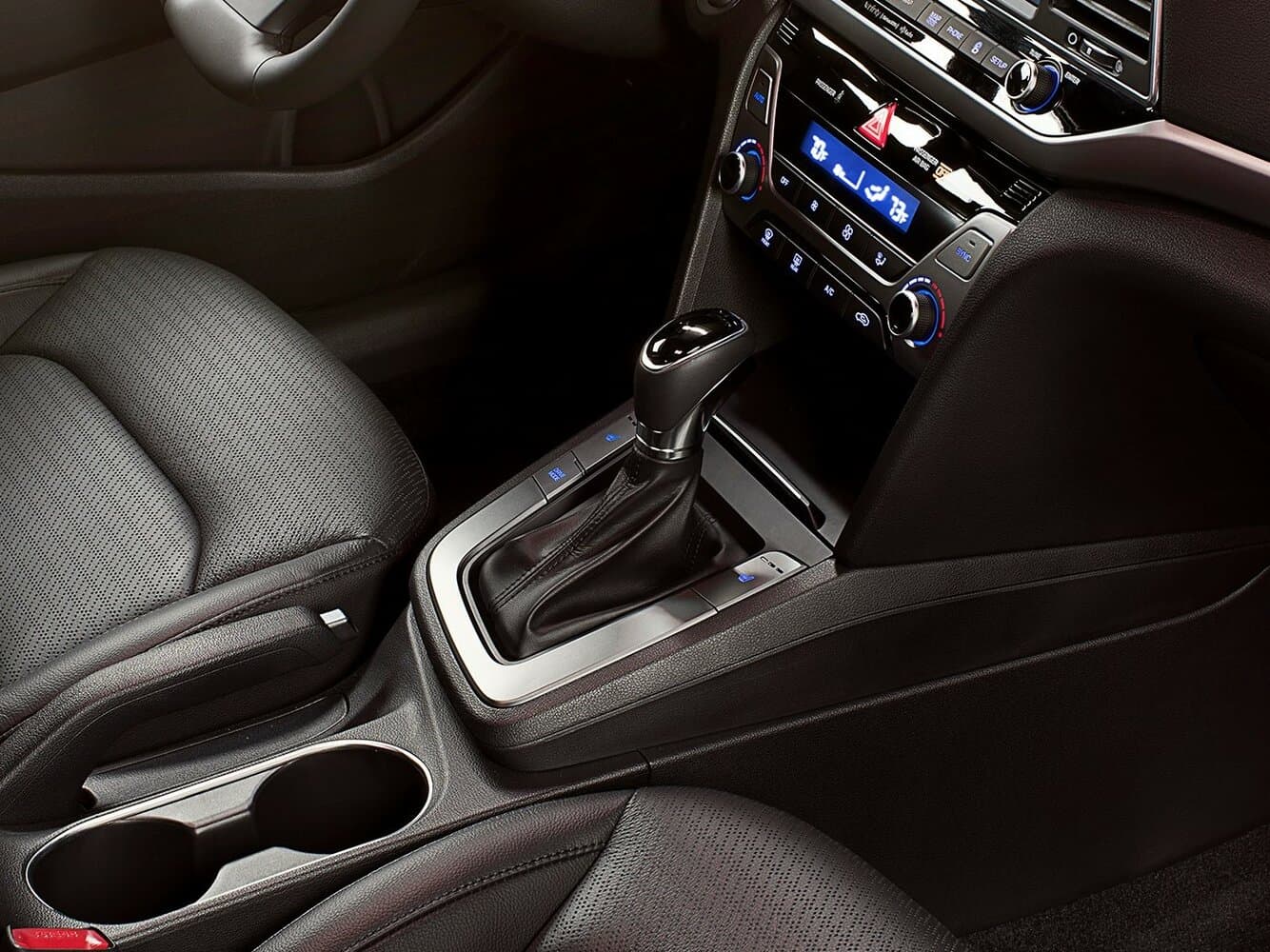 Hyundai Avante VI Седан, фото 10