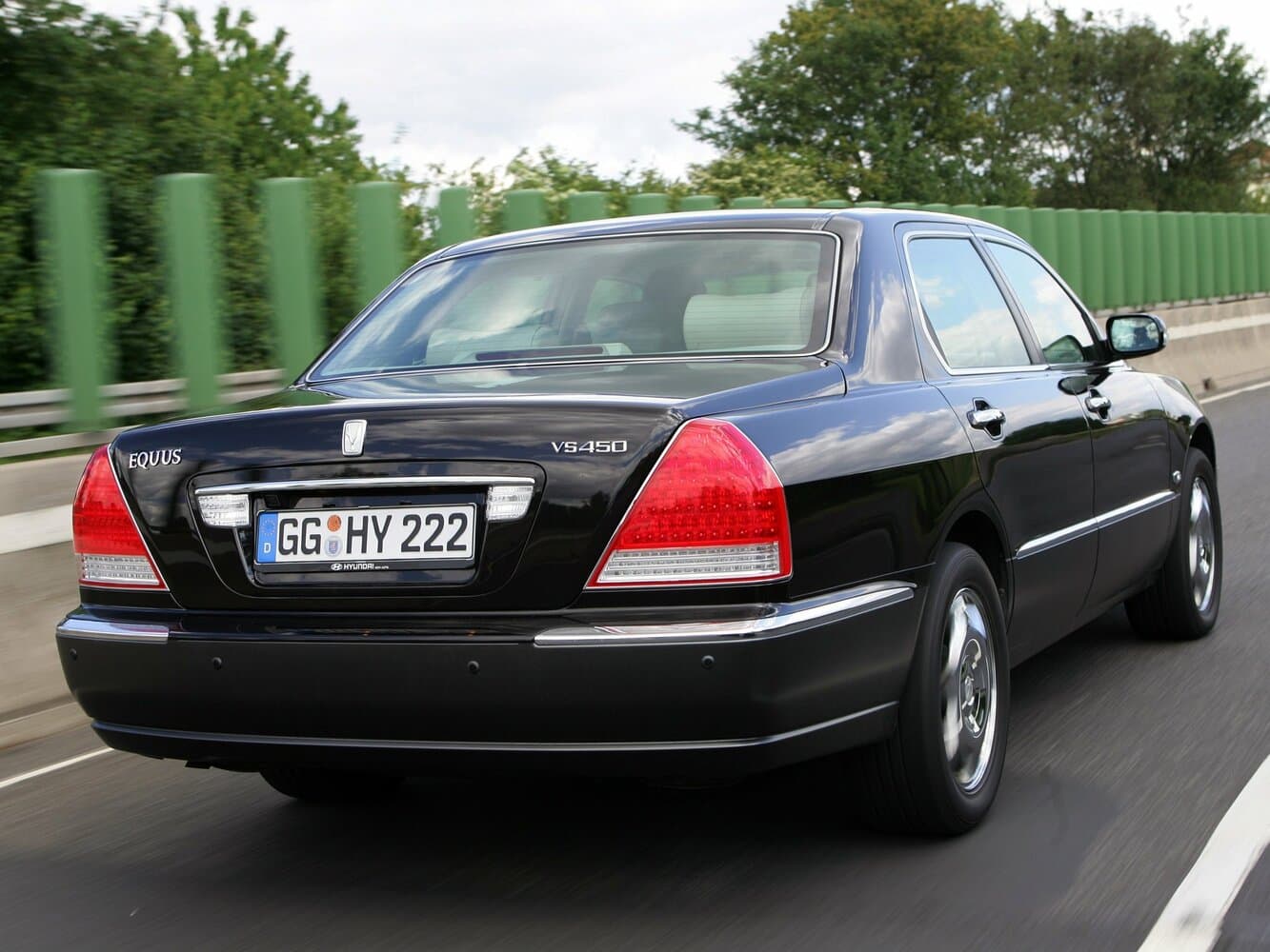 Hyundai Equus I Седан, фото 4