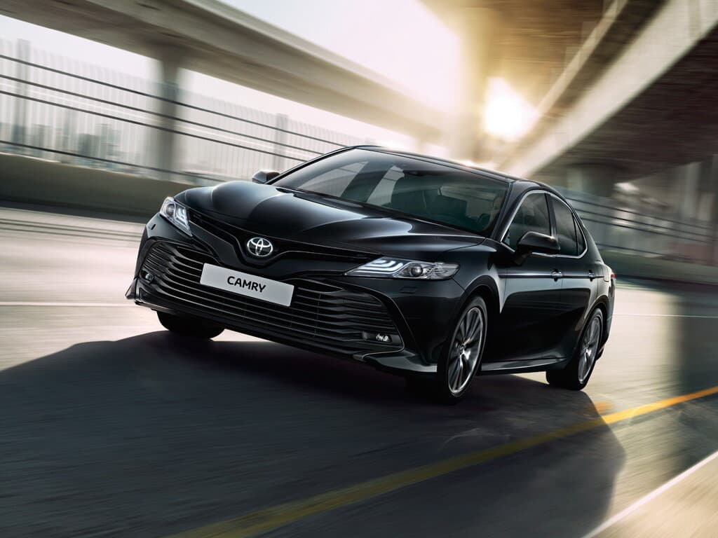 Toyota Camry VIII (XV70)