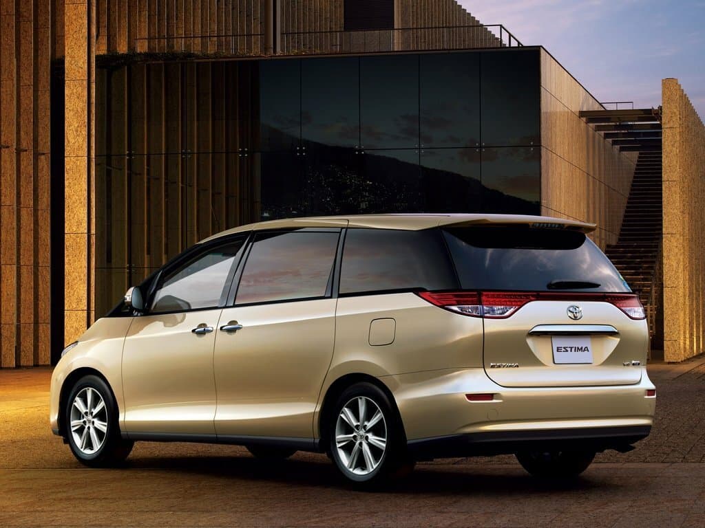 Toyota Estima III Рестайлинг Минивэн, фото 4